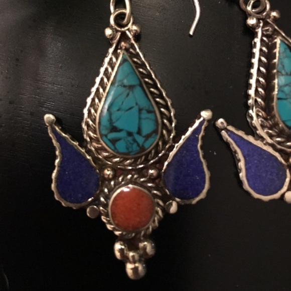 Beautiful turquoise and coral earrings - Picture 3 of 5